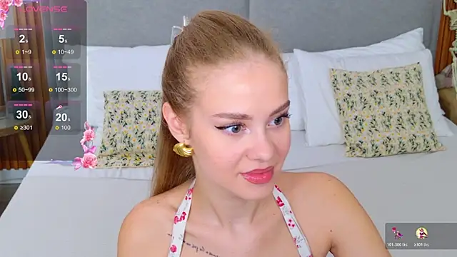 Snapshot of Rose_Masson chatting on 30, 10, 2025 Rose Masson online show from 30, 10, 2025