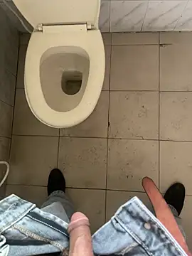 Snapshot of Saifu984 chatting on 27, 10, 2025 Saifu984 online show from 27, 10, 2025