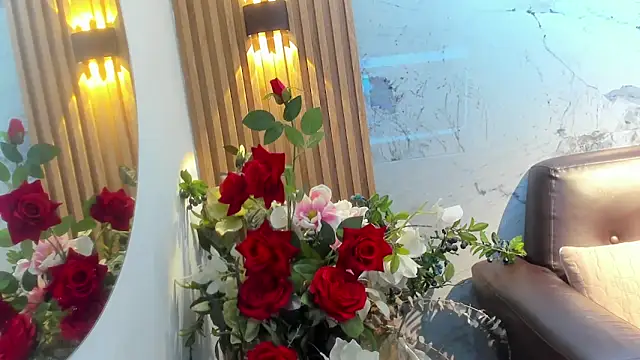 Nayla Monroee online show from 26, 11, 2025