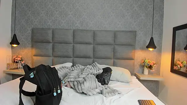 Luna Bella3 online show from 13, 11, 2025