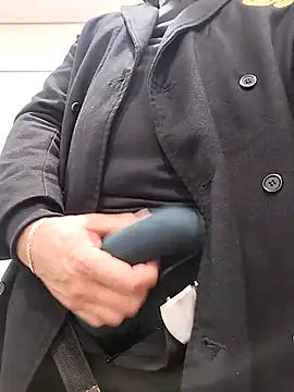 Snapshot of Jervaz chatting on 31, 10, 2025 Jervaz online show from 31, 10, 2025