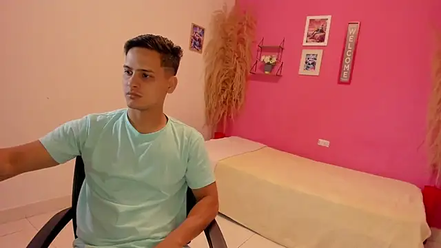 elmasmas01 online show from 25, 10, 2025