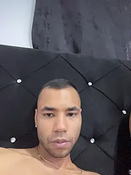 Hot2gether69 online show from 27, 10, 2025