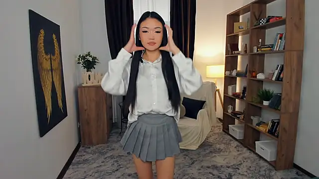 OnieClose online show from 11, 11, 2025