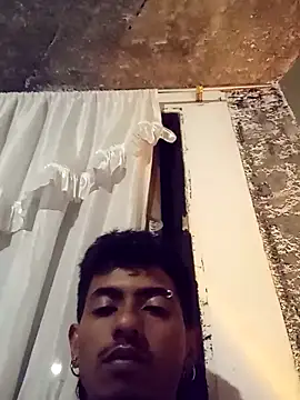 SkinniYamo online show from 16, 3, 2026