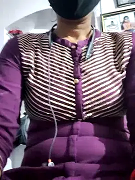 Snapshot of Hot-Rubyy chatting on 1, 12, 2025 Hot-Rubyy online show from 1, 12, 2025