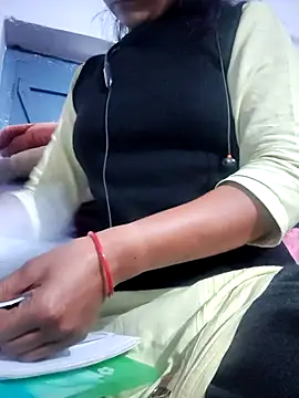 Snapshot of Hot-Rubyy chatting on 3, 12, 2025 Hot-Rubyy online show from 3, 12, 2025