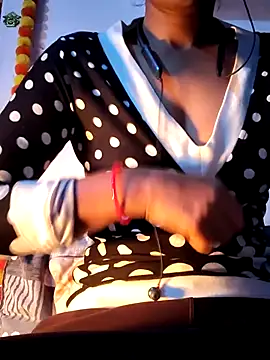 Snapshot of Hot-Rubyy chatting on 5, 12, 2025 Hot-Rubyy online show from 5, 12, 2025