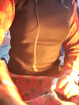 Snapshot of Hot-Rubyy chatting on 17, 12, 2025 Hot-Rubyy online show from 17, 12, 2025