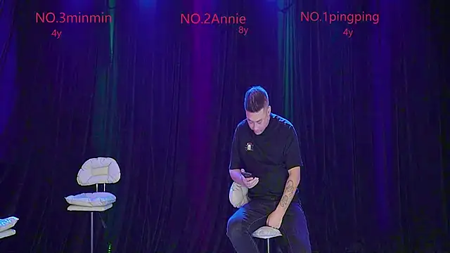 Snapshot of forever_003 chatting on 30, 10, 2025 forever 003 online show from 30, 10, 2025