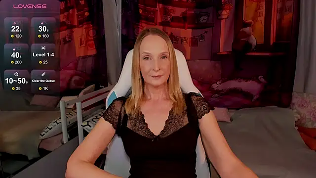 ScarlettPalmer online show from 9, 5, 2026