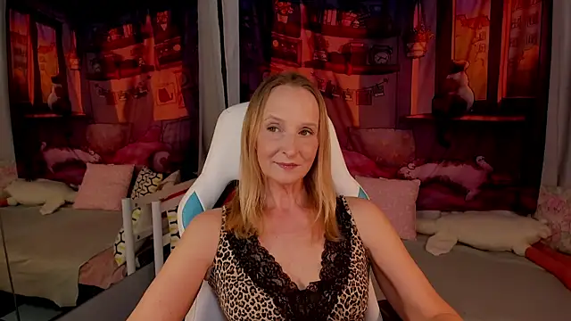ScarlettPalmer online show from 13, 5, 2026