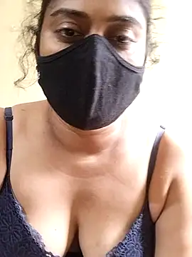 girl999 online show from 2, 11, 2025