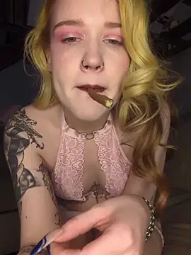 Snapshot of mattiethebaddieee chatting on 5, 2, 2026 mattiethebaddieee online show from 5, 2, 2026