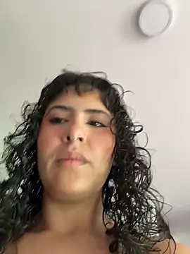 Snapshot of SugarTroubl33 chatting on 29, 3, 2026 SugarTroubl33 online show from 29, 3, 2026