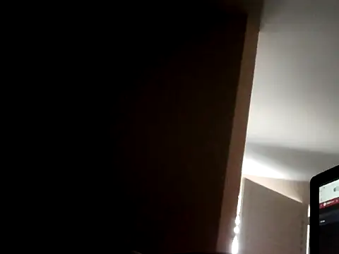 Snapshot of giovanift111 chatting on 25, 11, 2025 giovanift111 online show from 25, 11, 2025