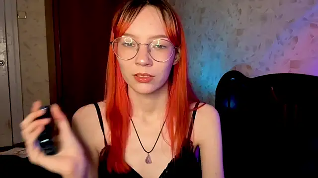 Snapshot of Midnight_Secret chatting on 29, 10, 2025 Midnight Secret online show from 29, 10, 2025