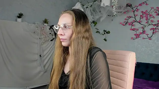 Olga Cat online show from 28, 10, 2025