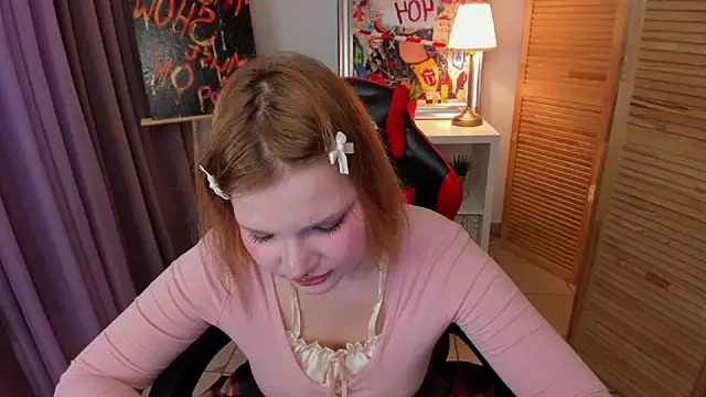 babyyullii online show from 3, 11, 2025