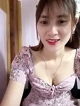 Em xinh01 online show from 13, 5, 2026