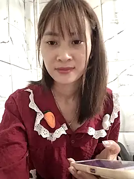 Snapshot of Em_xinh01 chatting on 14, 6, 2026 Em xinh01 online show from 14, 6, 2026