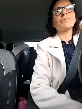 Piediniecollant online show from 4, 12, 2025