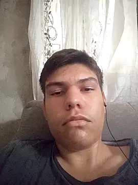 Snapshot of LucasHenriqueGomes chatting on 27, 10, 2025 LucasHenriqueGomes online show from 27, 10, 2025