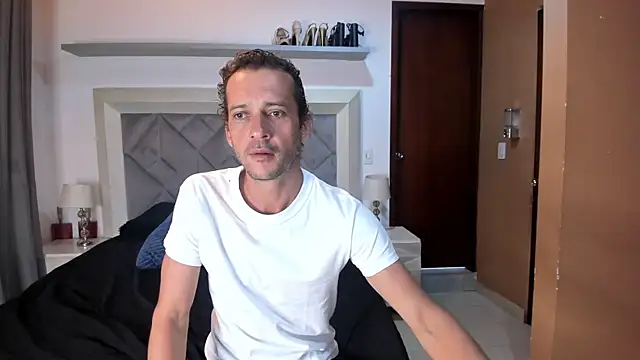 Snapshot of Dante_Steele_ chatting on 31, 10, 2025 Dante Steele  online show from 31, 10, 2025