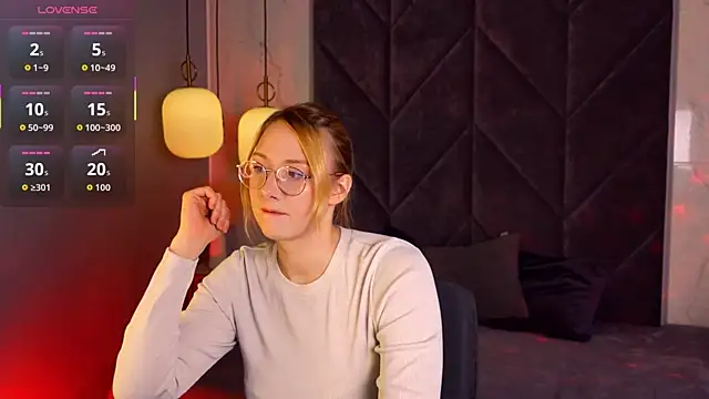 Liana Ln online show from 21, 12, 2025