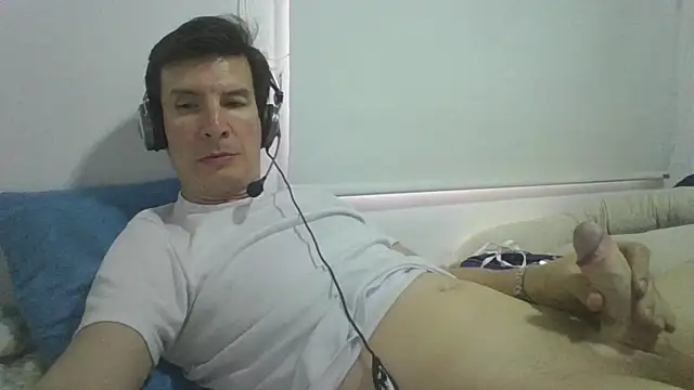 carliesexyman online show from 21, 12, 2025