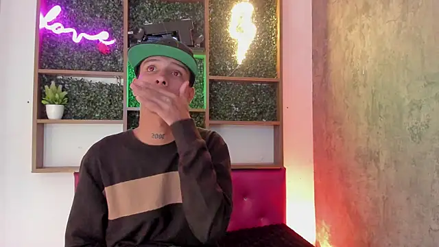 Max Steell online show from 28, 10, 2025