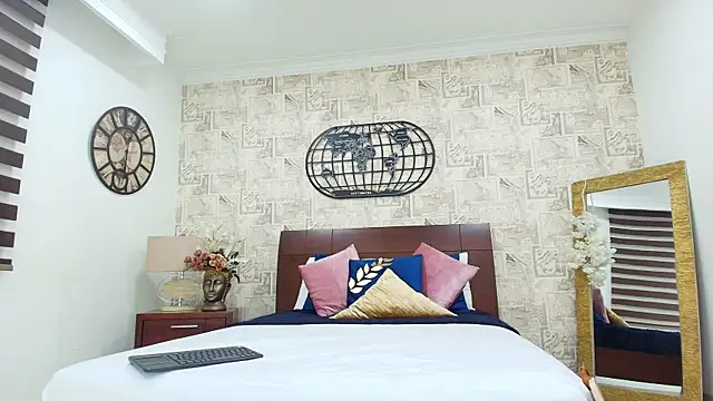 Snapshot of Marilyn_Blakee chatting on 11, 11, 2025 Marilyn Blakee online show from 11, 11, 2025