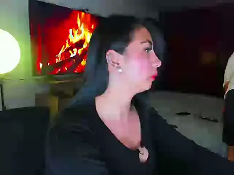 wolf tatto couple online show from 29, 10, 2025