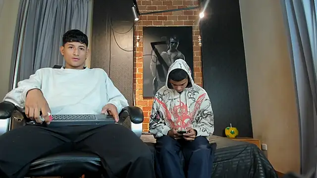 Snapshot of Jack_and_Joes chatting on 6, 11, 2025 Jack and Joes online show from 6, 11, 2025