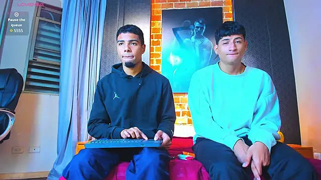 Snapshot of Jack_and_Joes chatting on 15, 11, 2025 Jack and Joes online show from 15, 11, 2025