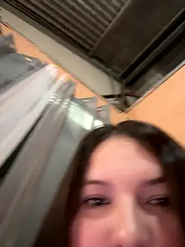 Snapshot of selenereyy chatting on 28, 10, 2025 selenereyy online show from 28, 10, 2025