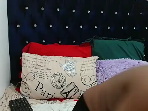 SEXYKENNY21 online show from 5, 11, 2025