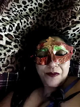 Snapshot of LOVE__RANI chatting on 10, 5, 2026 LOVE RANI online show from 10, 5, 2026