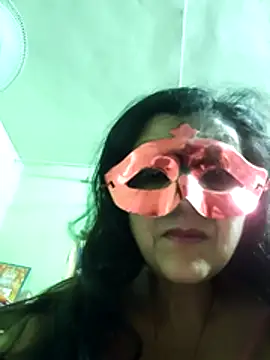 Snapshot of LOVE__RANI chatting on 25, 5, 2026 LOVE RANI online show from 25, 5, 2026
