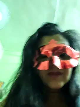 Snapshot of LOVE__RANI chatting on 27, 5, 2026 LOVE RANI online show from 27, 5, 2026