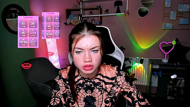 Snapshot of isabel_wave chatting on 4, 12, 2025 isabel wave online show from 4, 12, 2025