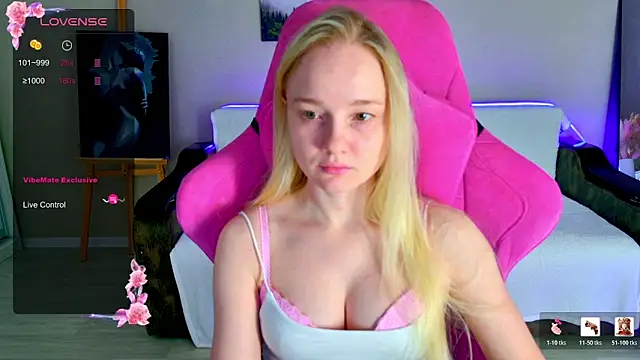 Snapshot of Shawty_Mia chatting on 27, 4, 2026 Shawty Mia online show from 27, 4, 2026