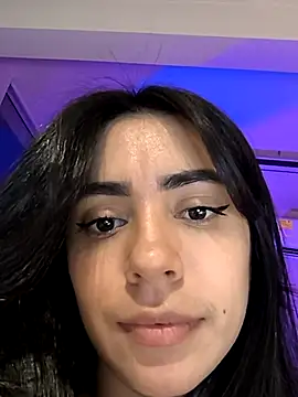 Snapshot of Sara-215 chatting on 20, 12, 2025 Sara-215 online show from 20, 12, 2025