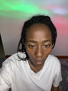 Snapshot of milarain chatting on 10, 2, 2026 milarain online show from 10, 2, 2026