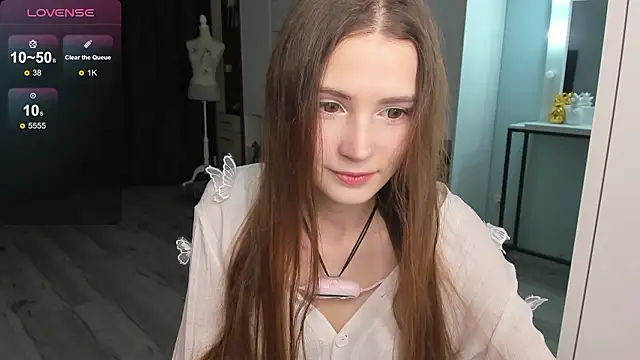 Hana Flo  online show from 5, 2, 2026