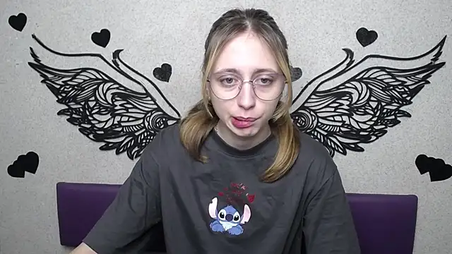 TracyLll online show from 28, 2, 2026