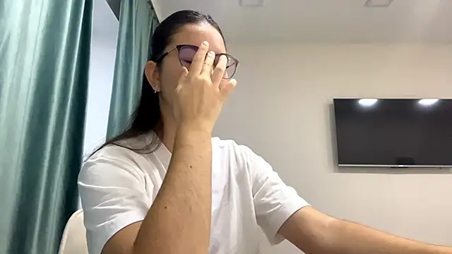 Allisgree online show from 12, 11, 2025