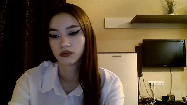 PrincessSuki online show from 13, 11, 2025