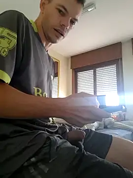 Snapshot of Casal2011 chatting on 29, 10, 2025 Casal2011 online show from 29, 10, 2025