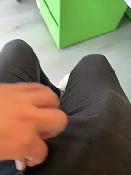 LeoBlaze13 online show from 9, 2, 2026